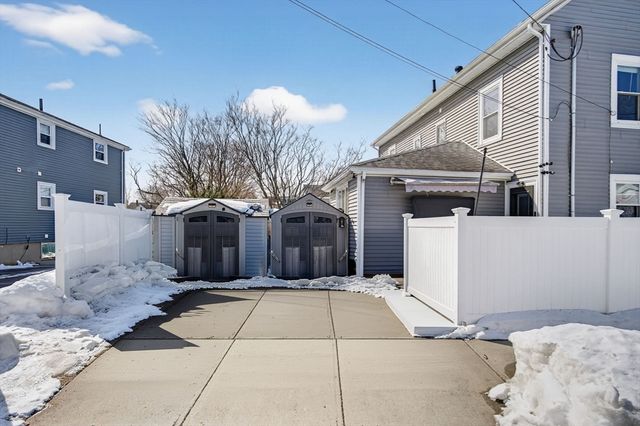 24 Mague Ave 24, Newton, MA 02465