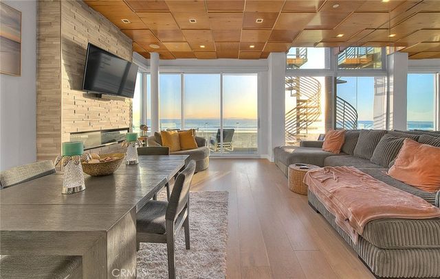 99 A Surfside, Surfside, CA 90743