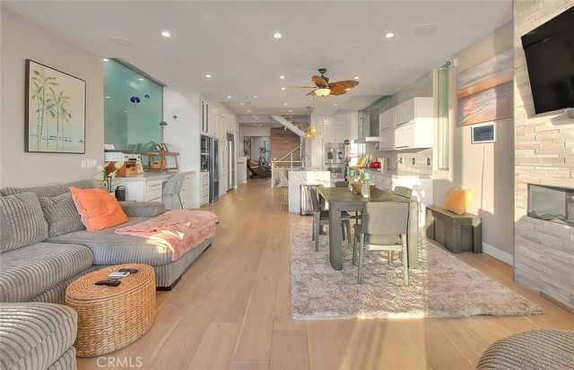 99 A Surfside, Surfside, CA 90743