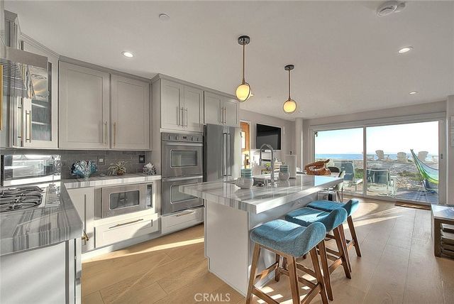 99 A Surfside, Surfside, CA 90743