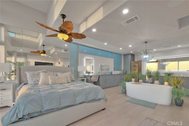 99 A Surfside, Surfside, CA 90743