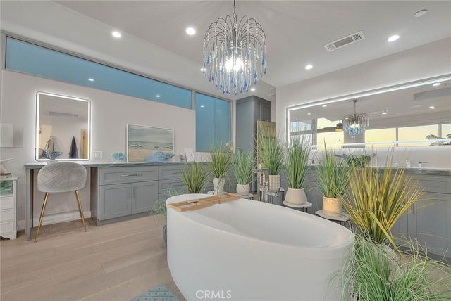 99 A Surfside, Surfside, CA 90743