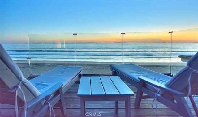 99 A Surfside, Surfside, CA 90743