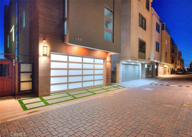 99 A Surfside, Surfside, CA 90743