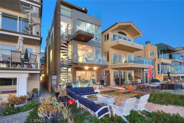 99 A Surfside, Surfside, CA 90743