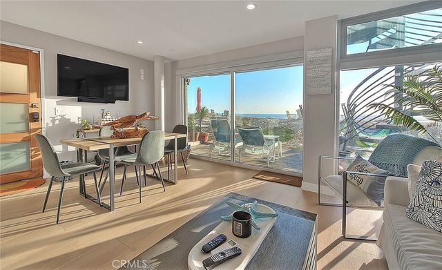 99 A Surfside, Surfside, CA 90743