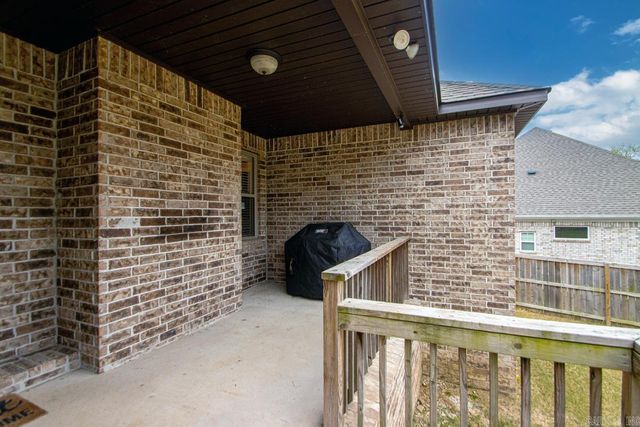 2225 Little Ridge Court, Sherwood, AR 72120