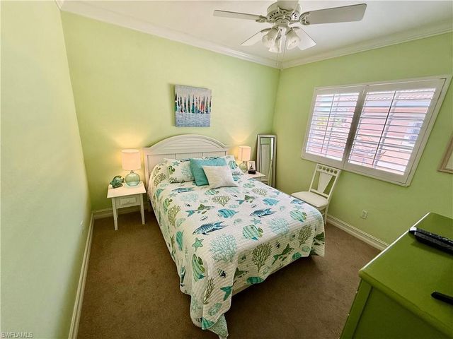 750 Luisa LN 2, Naples, FL 34104