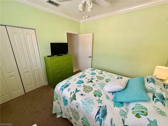 750 Luisa LN 2, Naples, FL 34104