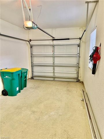 750 Luisa LN 2, Naples, FL 34104