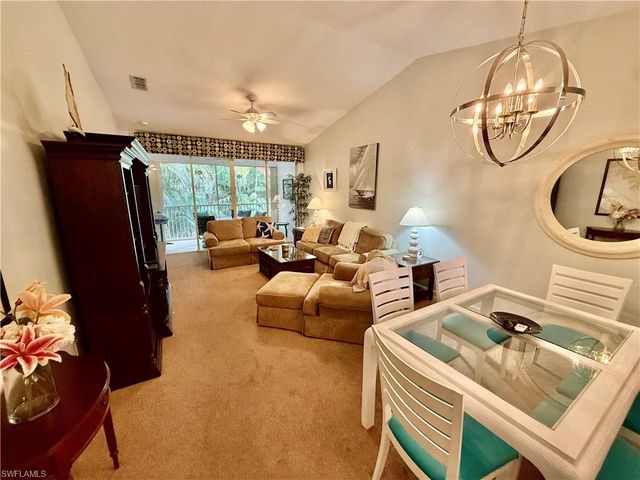 750 Luisa LN 2, Naples, FL 34104