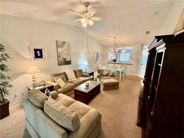 750 Luisa LN 2, Naples, FL 34104