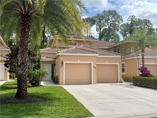 750 Luisa LN 2, Naples, FL 34104