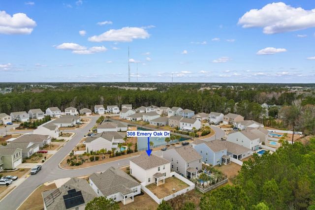 308 Emery Oak Dr., Murrells Inlet, SC 29576