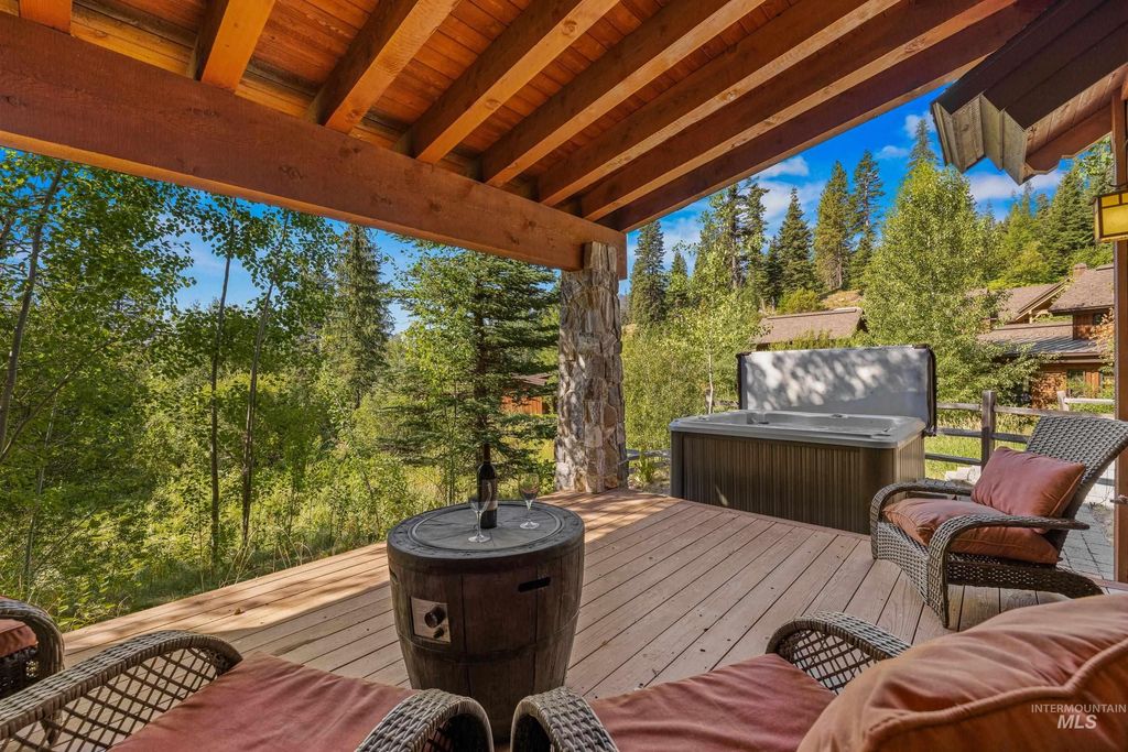 95 Golden Bar Court, Donnelly, ID 83615 photo 15