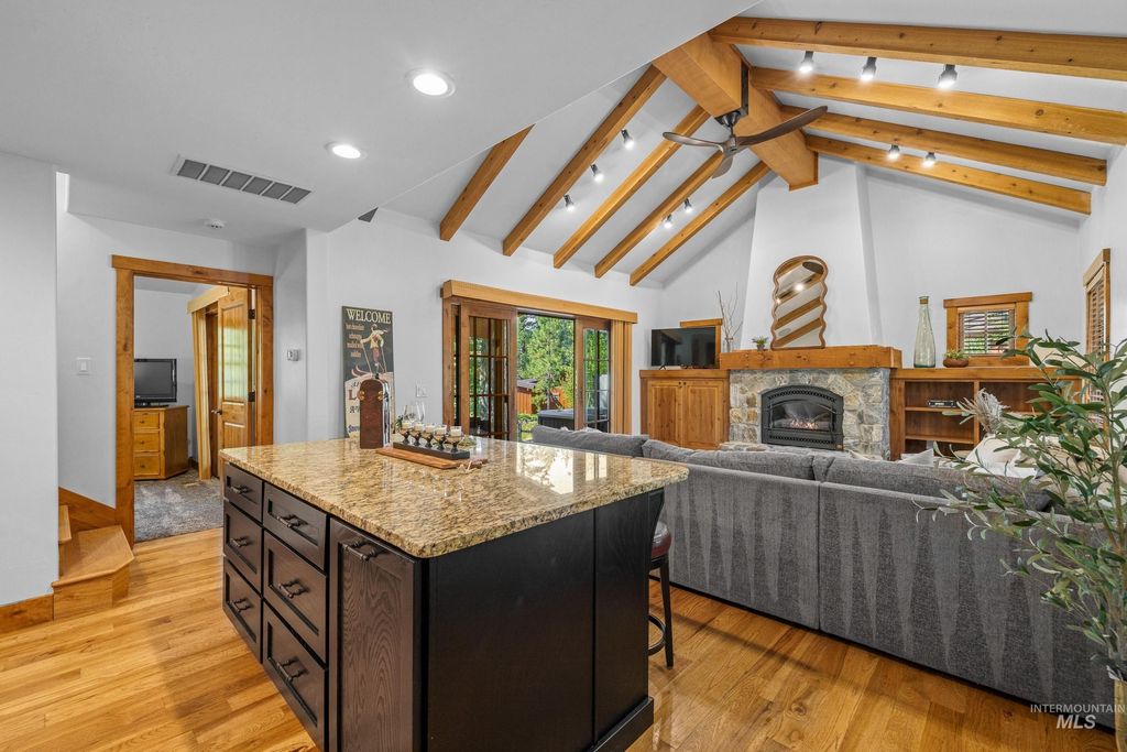 95 Golden Bar Court, Donnelly, ID 83615 photo 8