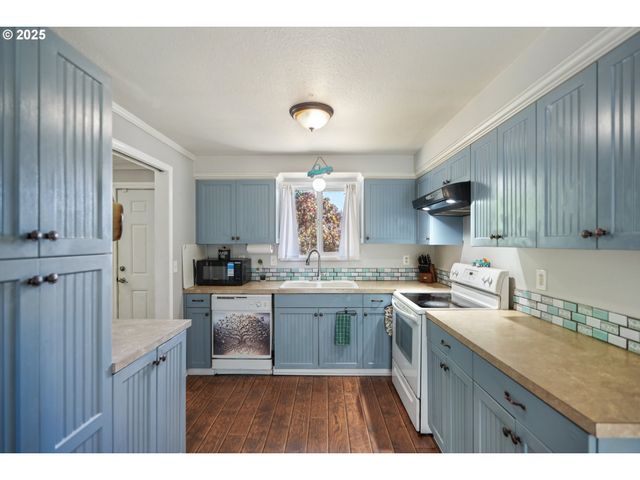 4891 FONTANA Ct, Salem, OR 97317