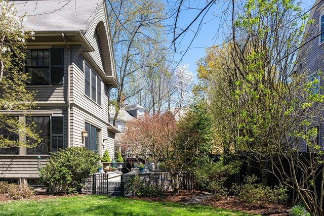 14 Elmwood Avenue, Cambridge, MA 02138