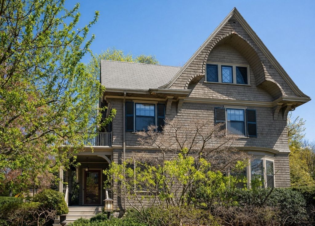 14 Elmwood Avenue, Cambridge, MA 02138