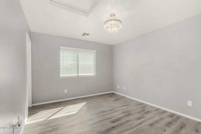 6333 W NEZ PERCE Street, Phoenix, AZ 85043