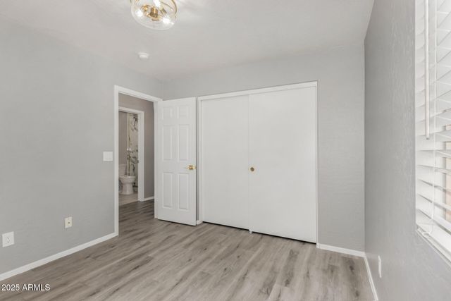 6333 W NEZ PERCE Street, Phoenix, AZ 85043