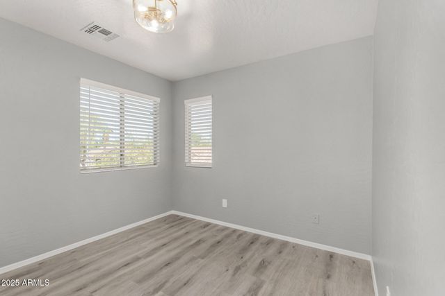 6333 W NEZ PERCE Street, Phoenix, AZ 85043