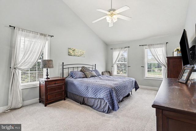 57 E SUMMIT DR, Littlestown, PA 17340