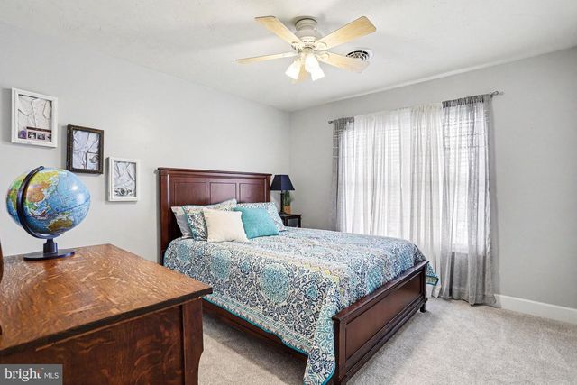 57 E SUMMIT DR, Littlestown, PA 17340