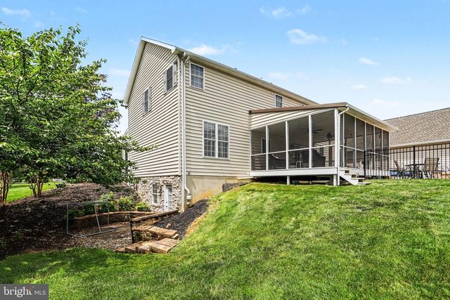 57 E SUMMIT DR, Littlestown, PA 17340