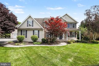 57 E SUMMIT DR, Littlestown, PA 17340