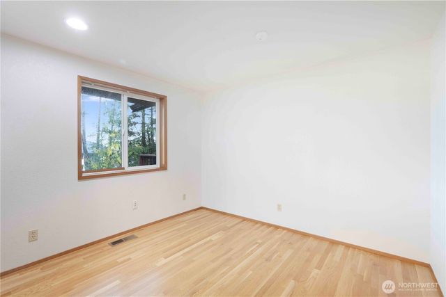 11736 Brian Lane NW, Silverdale, WA 98383