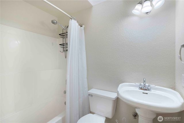 11736 Brian Lane NW, Silverdale, WA 98383