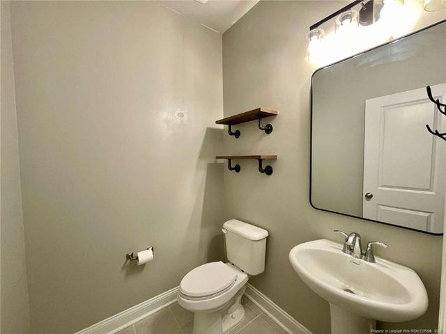 1661 Seattle Slew Lane, Hope Mills, NC 28348