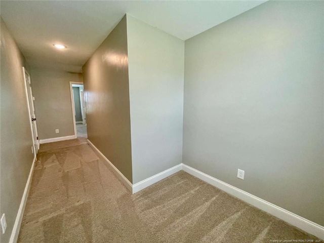 1661 Seattle Slew Lane, Hope Mills, NC 28348