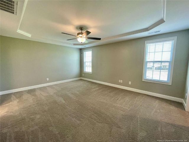 1661 Seattle Slew Lane, Hope Mills, NC 28348