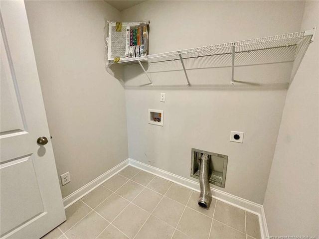 1661 Seattle Slew Lane, Hope Mills, NC 28348