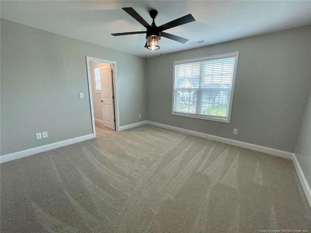 1661 Seattle Slew Lane, Hope Mills, NC 28348
