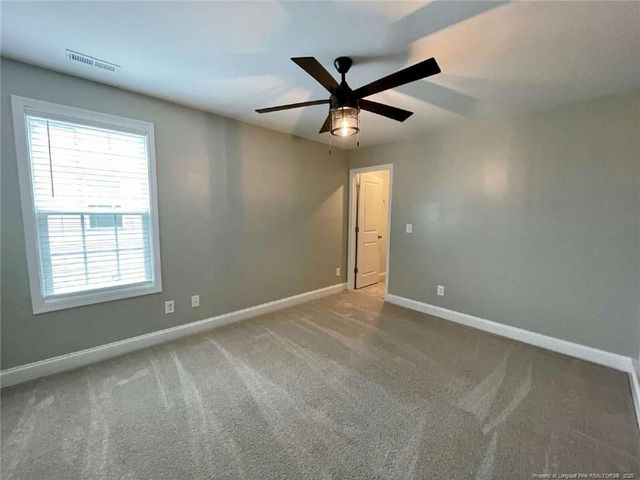 1661 Seattle Slew Lane, Hope Mills, NC 28348