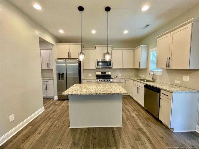 1661 Seattle Slew Lane, Hope Mills, NC 28348