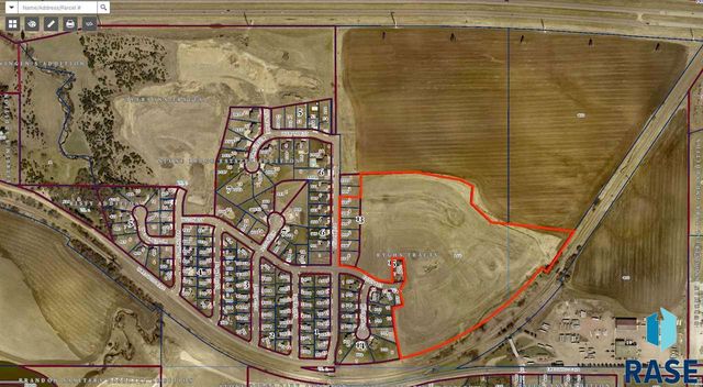 704 N Sapphire Cir Circle, Brandon, SD 57005