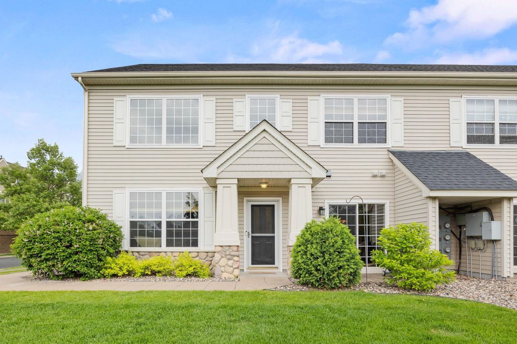 13905 52nd Avenue N 701, Plymouth, MN 55446