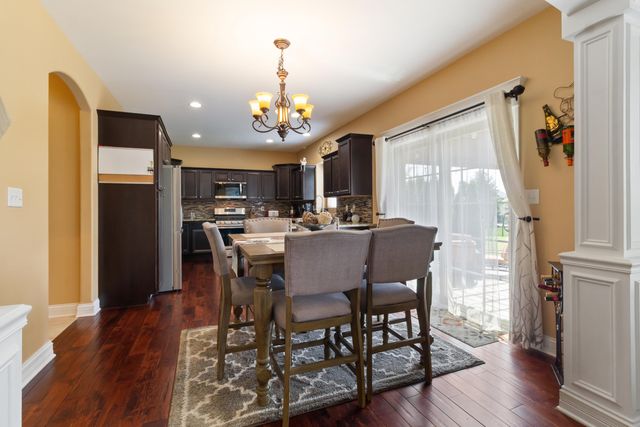 8991 Hibiscus Drive, St. John, IN 46373