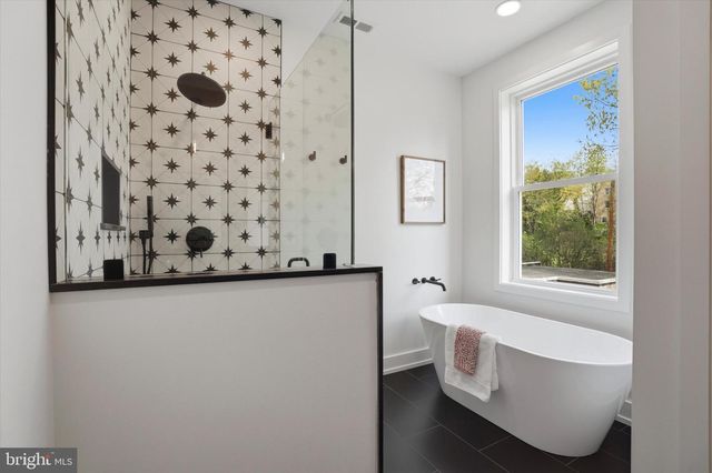 425 GROVE PL, Narberth, PA 19072