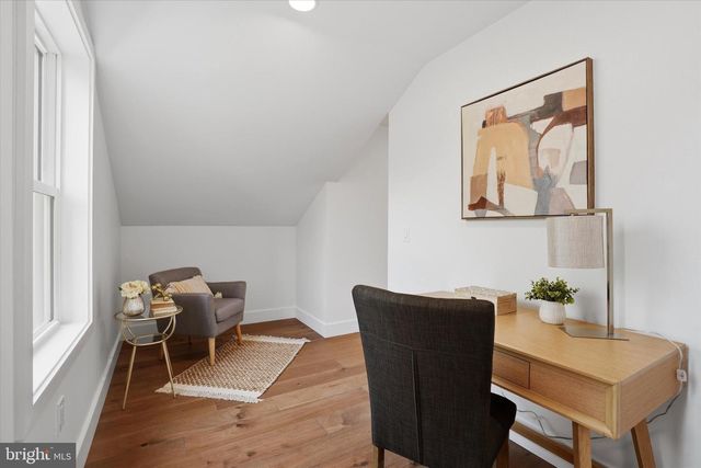 425 GROVE PL, Narberth, PA 19072