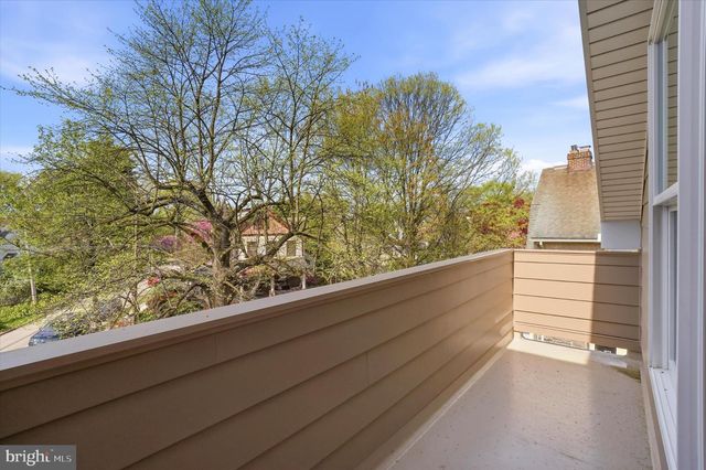 425 GROVE PL, Narberth, PA 19072