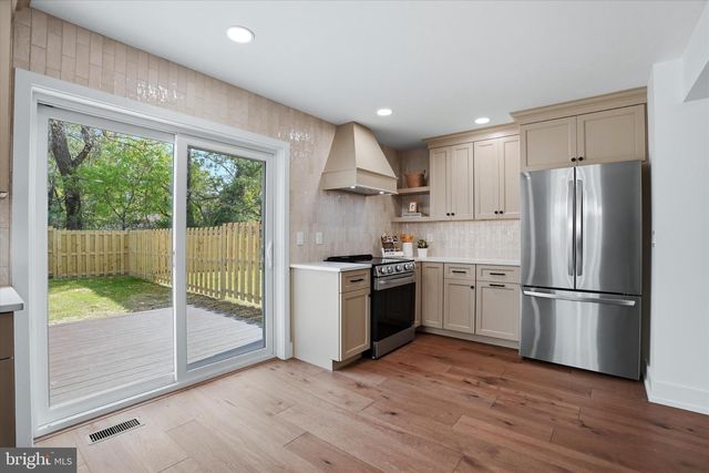 425 GROVE PL, Narberth, PA 19072