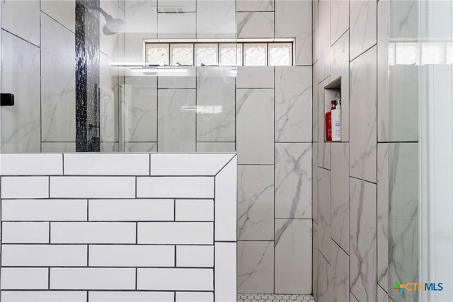 2026 Dripping Springs, New Braunfels, TX 78130