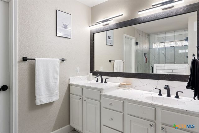 2026 Dripping Springs, New Braunfels, TX 78130