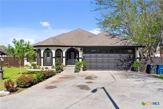 2026 Dripping Springs, New Braunfels, TX 78130