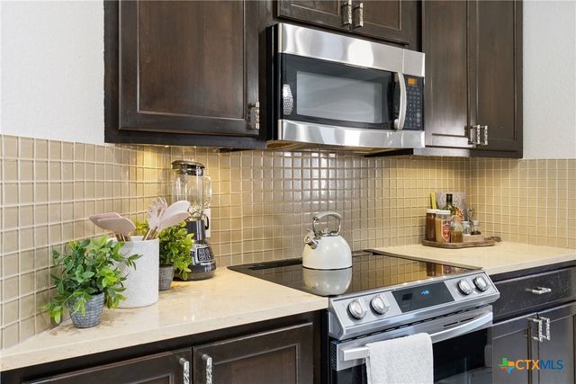 2026 Dripping Springs, New Braunfels, TX 78130